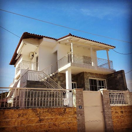 La Vita Apartments-Near Airport & Sea Ártemida Kültér fotó