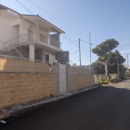 La Vita Apartments-Near Airport & Sea Ártemida Kültér fotó