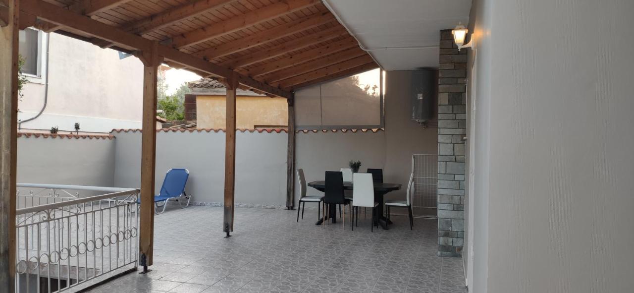 La Vita Apartments-Near Airport & Sea Ártemida Szoba fotó