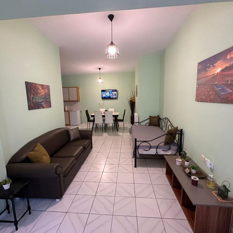 La Vita Apartments-Near Airport & Sea Ártemida Kültér fotó