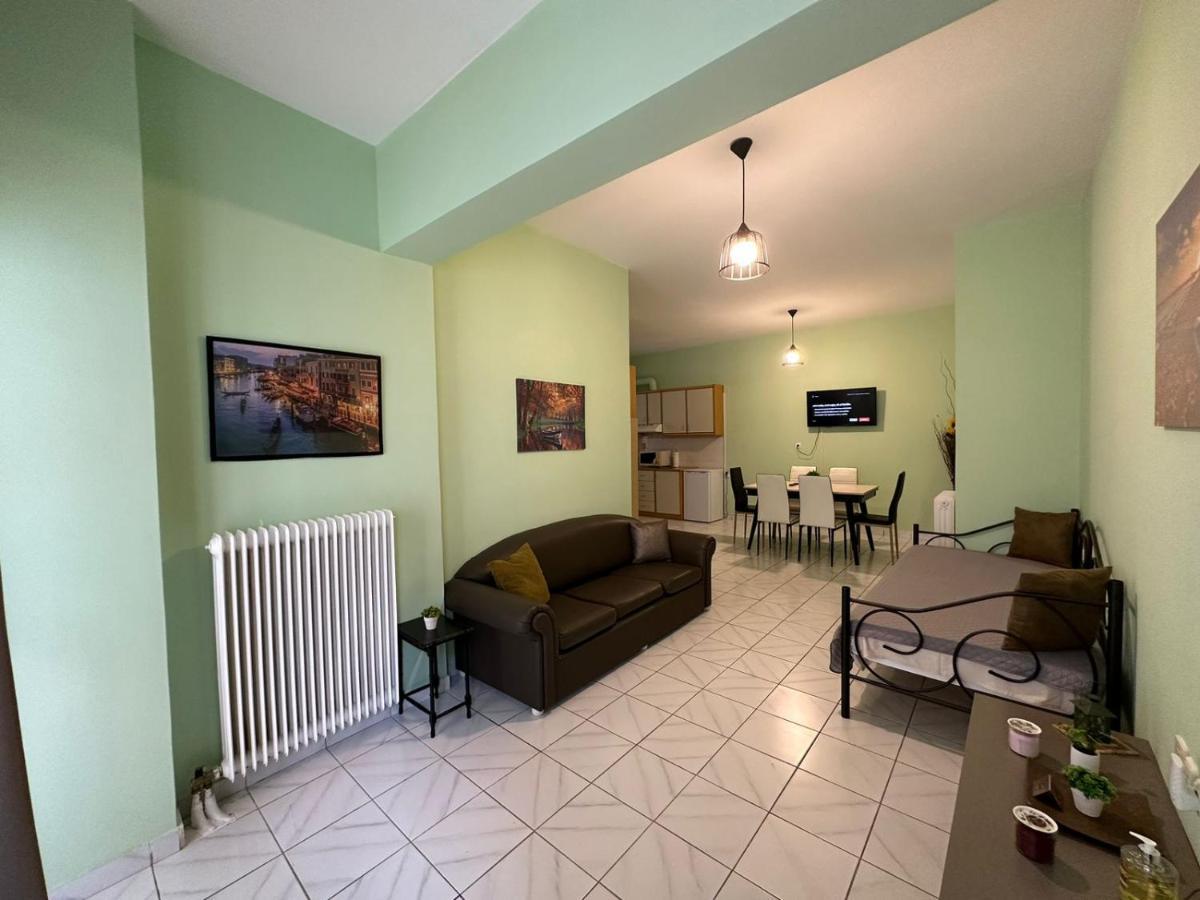 La Vita Apartments-Near Airport & Sea Ártemida Kültér fotó