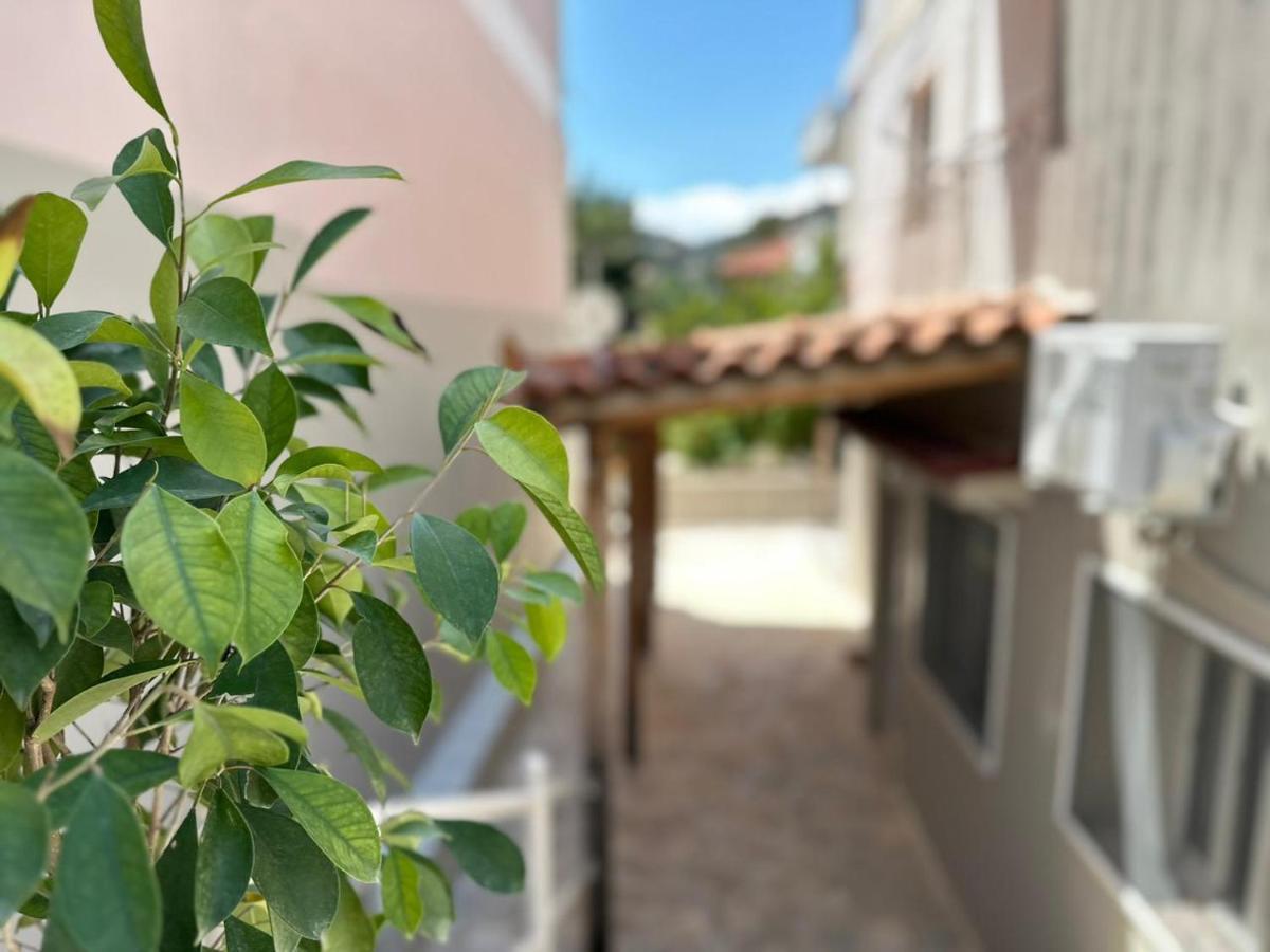 La Vita Apartments-Near Airport & Sea Ártemida Kültér fotó
